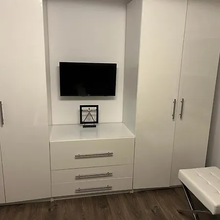 Casa Arturo - Flughafen, Messe Und 3 Km * Düsseldorf